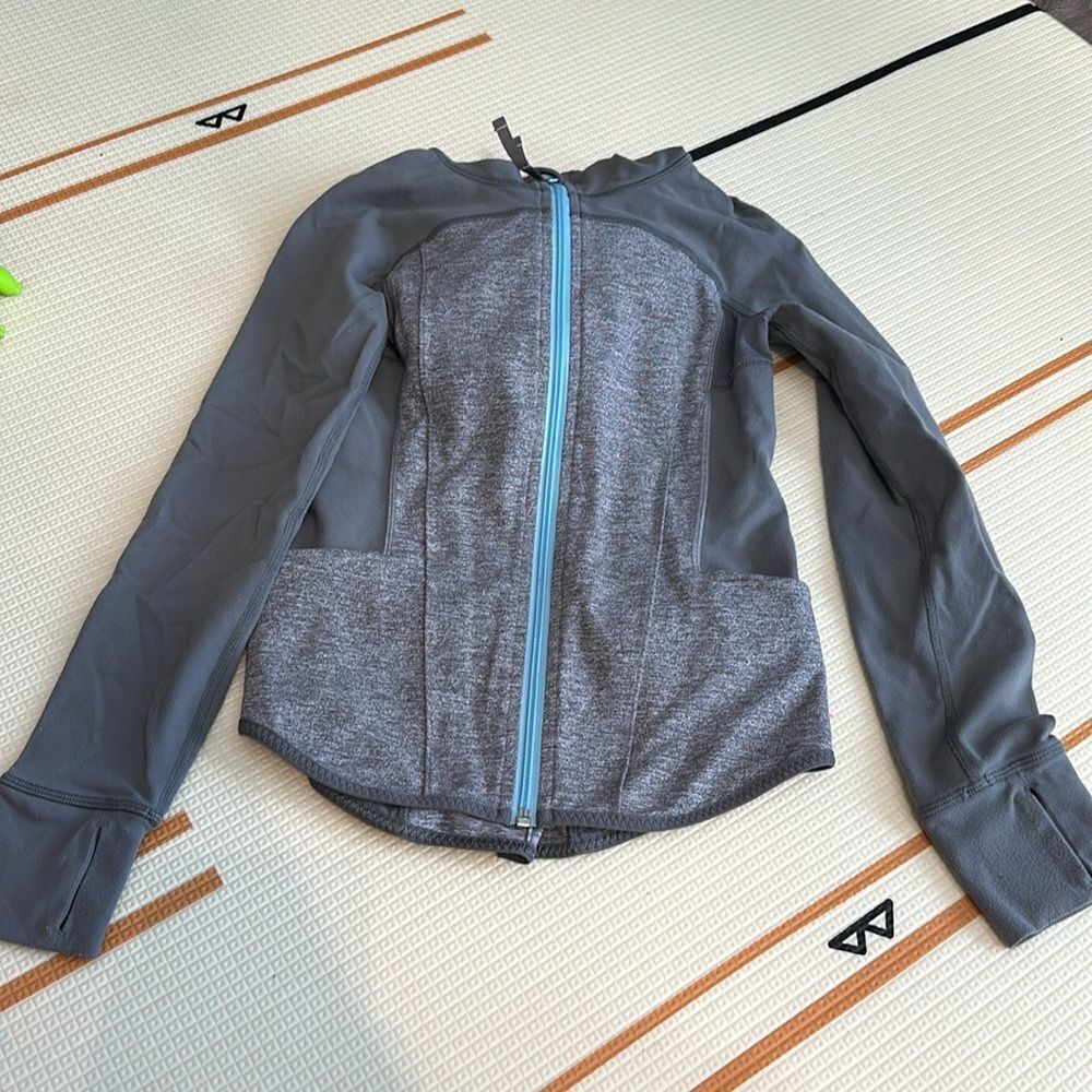 Ivivvaโsize 10 jacket